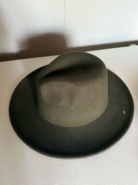 Felt Fedora Hat in Olive Green